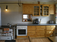 Schick eingerichtete Küche im Selbstversorgerhaus in Mühlbach
